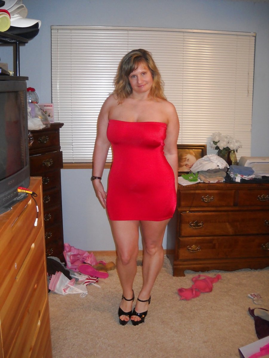 holly red dress.jpg