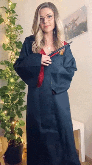 1562087632_HarryPottersSister.gif