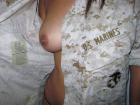 military.girl101.jpg