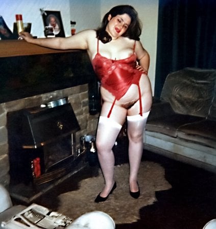 Katrin's vagina accidently flashed.jpg